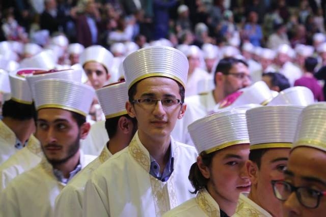 Genç hafızlar icazetlerini aldı 10