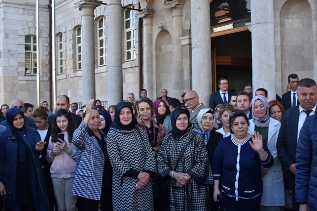 Vali Canbolat, Konya'dan gözyaşlarıyla uğurlandı