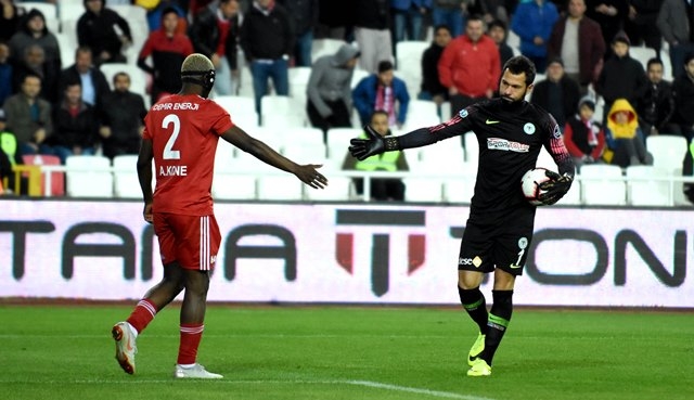 Demir Grup Sivasspor- Atiker Konyaspor: 0-0 25
