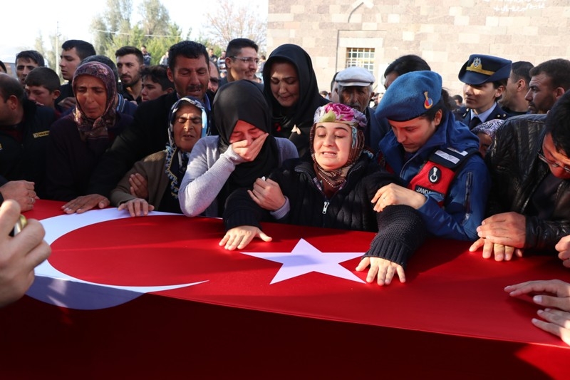 Şehit Uzman Çavuş Halil Daş'a son görev 21