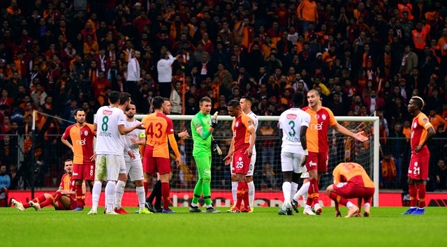 Galatasaray: 1 - Atiker Konyaspor: 1 65
