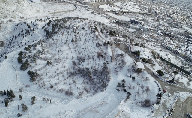 Konya'da kar yerini ayaza bıraktı 11
