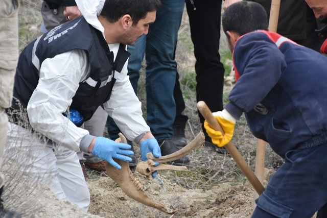 Amcasını öldüren yeğen hakim karşısında 8