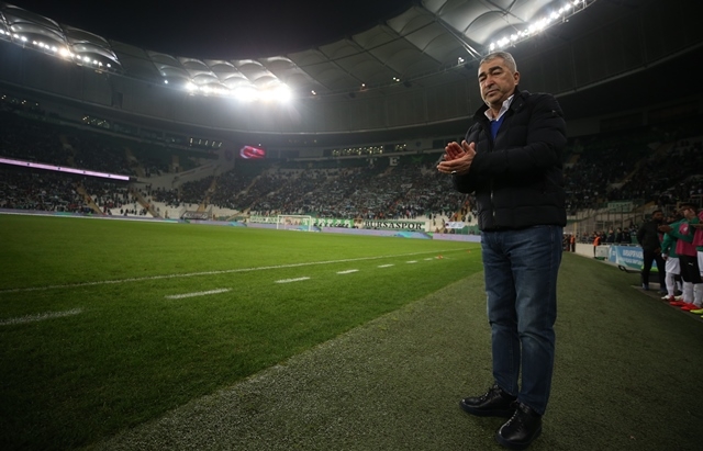 Bursaspor: 0 - Atiker Konyaspor: 0 64