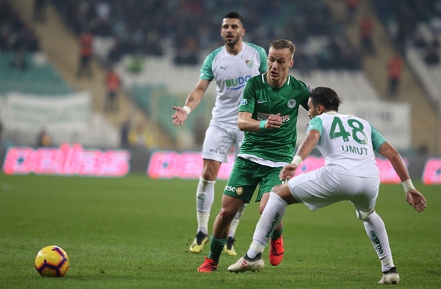 Bursaspor: 0 - Atiker Konyaspor: 0 77
