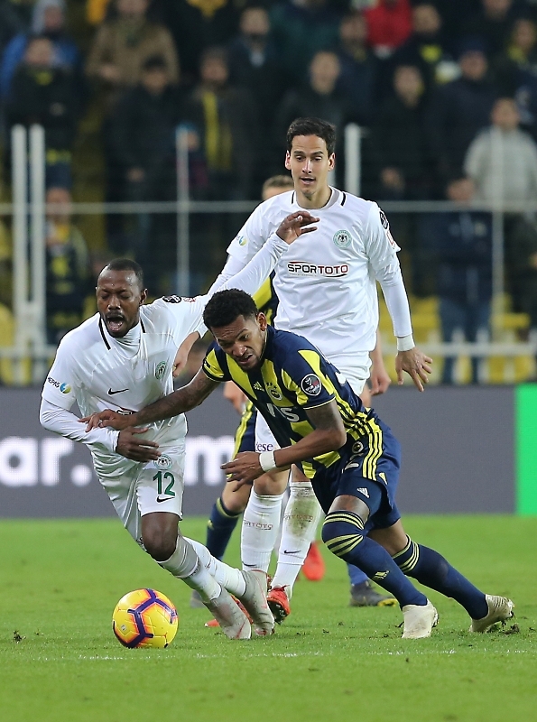 Fenerbahçe:1-Konyaspor.1 73