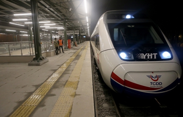 YHT ile Konya-İstanbul  4 saat 45 dakika 17