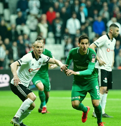 Beşiktaş: 3 - Atiker Konyaspor: 2 102