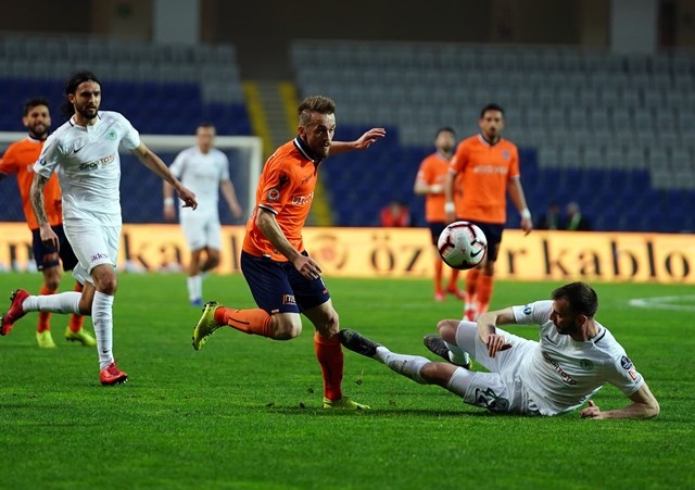 Medipol Başakşehir: 2 - Atiker Konyaspor: 0 44