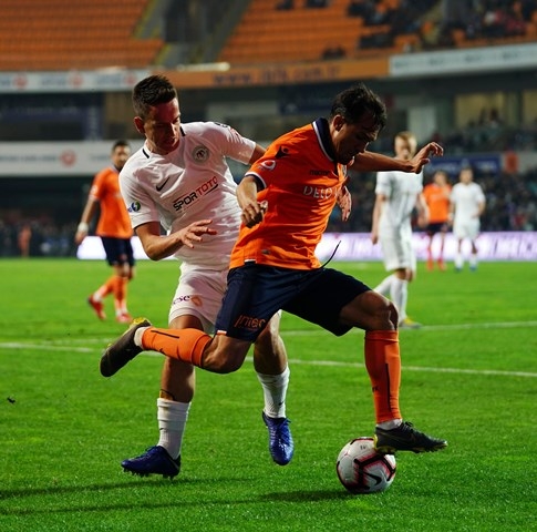Medipol Başakşehir: 2 - Atiker Konyaspor: 0 45