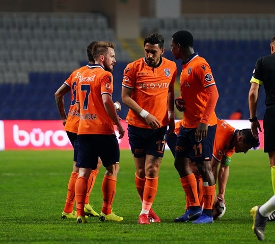 Medipol Başakşehir: 2 - Atiker Konyaspor: 0 48