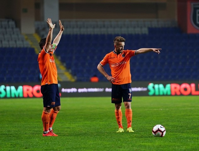 Medipol Başakşehir: 2 - Atiker Konyaspor: 0 49