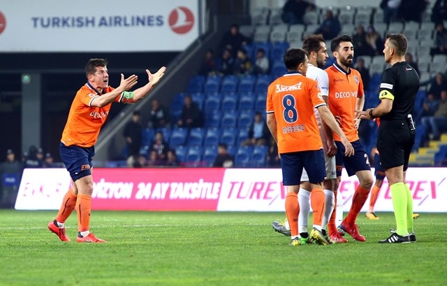 Medipol Başakşehir: 2 - Atiker Konyaspor: 0 55