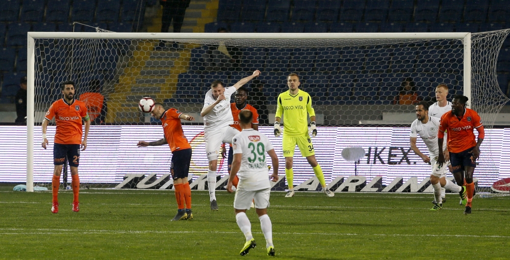 Medipol Başakşehir: 2 - Atiker Konyaspor: 0 74