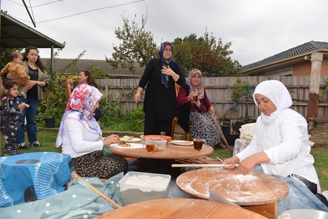 Avustralya’daki Konyalılar "yufka ekmek" geleneğini sürdürüyor 5