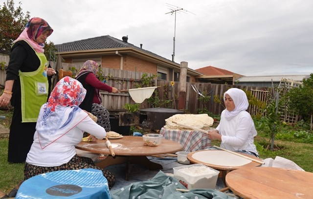 Avustralya’daki Konyalılar "yufka ekmek" geleneğini sürdürüyor 9