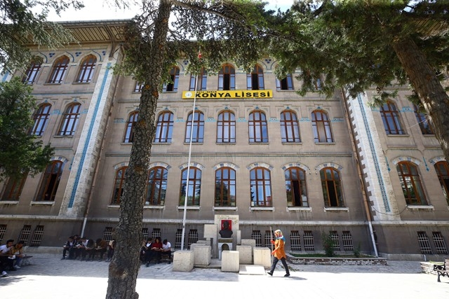 Türkiye'nin asırlık eğitim yuvası Konya Lisesi