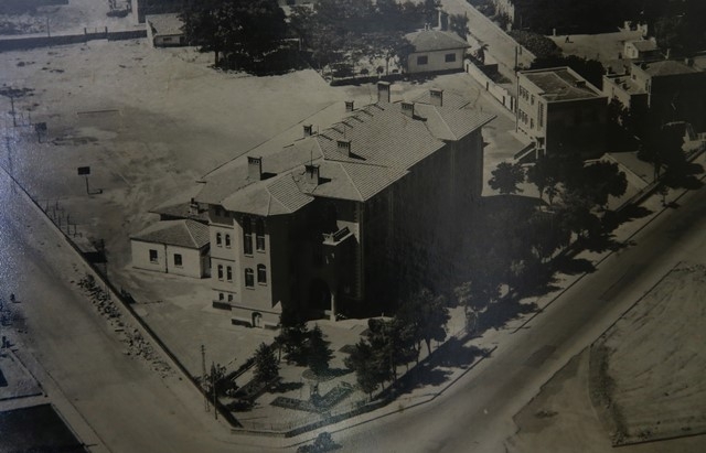 Türkiye'nin asırlık eğitim yuvası  Konya Lisesi 9