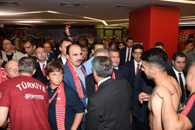 Milli Takım  Konya'da tarih yazdı 102
