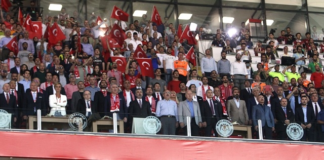 Milli Takım  Konya'da tarih yazdı 27