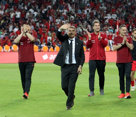 Milli Takım  Konya'da tarih yazdı 64