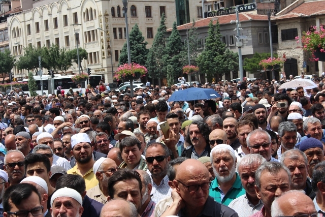 Konya'da Mursi için gıyabi cenaze namazı 17