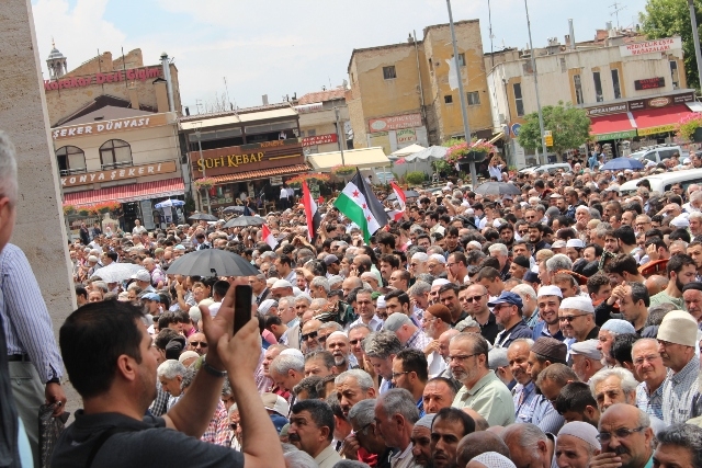 Konya'da Mursi için gıyabi cenaze namazı 20