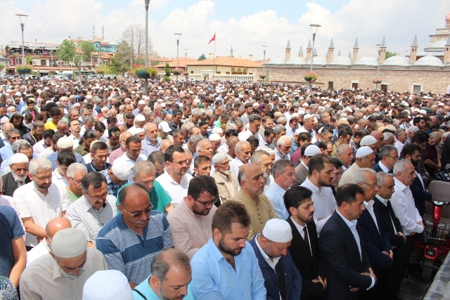Konya'da Mursi için gıyabi cenaze namazı 32