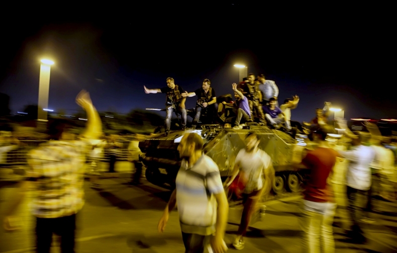 TANKLARA KARŞI DURAN BÜYÜK MİLLET (Az bilinen fotoğraflar) 32