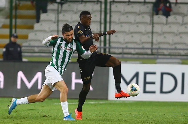 İH Konyaspor: 0 - B.Y Malatyaspor: 2 12