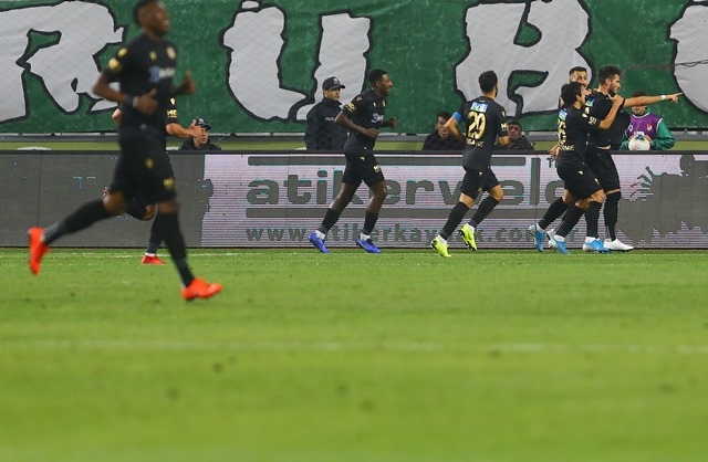 İH Konyaspor: 0 - B.Y Malatyaspor: 2 35