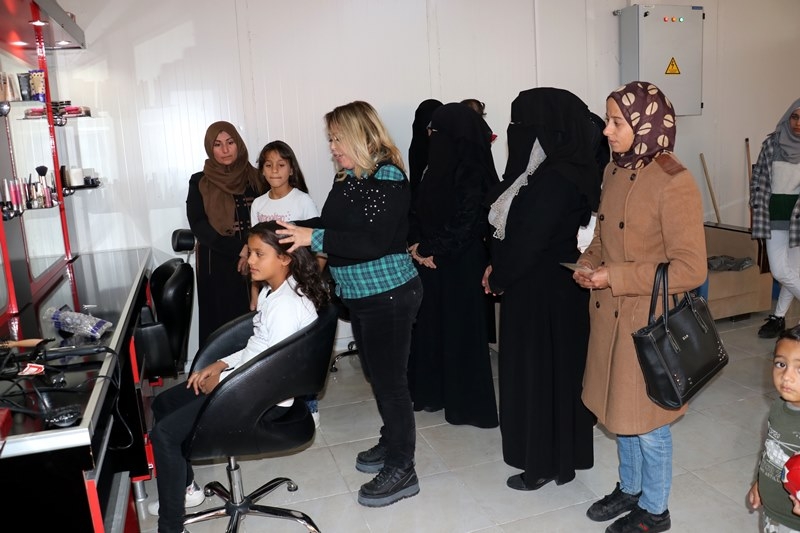 Suriyelilerin barındırıldığı merkezler Türkiye'nin yüz akı oldu 8