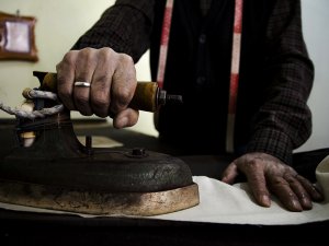 Konyalı 73 yaşındaki terzi Ramazan ustanın meslek aşkı