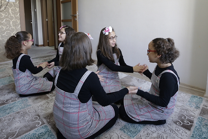 Gören dönüp bir daha bakıyor! İşte Konyalı beşizler.. 17