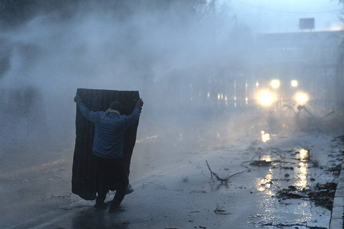 Yunanistan sığınmacılara gaz bombası ve tazyikli suyla müdahale etti 31
