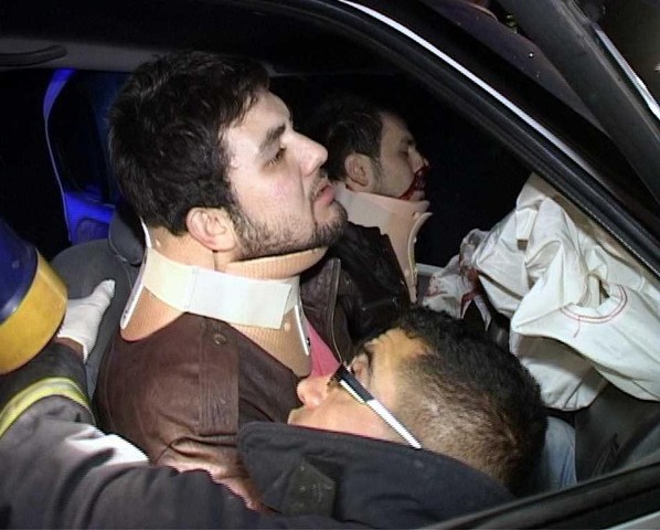 Ağaca çarpan otomobilde can pazarı 4