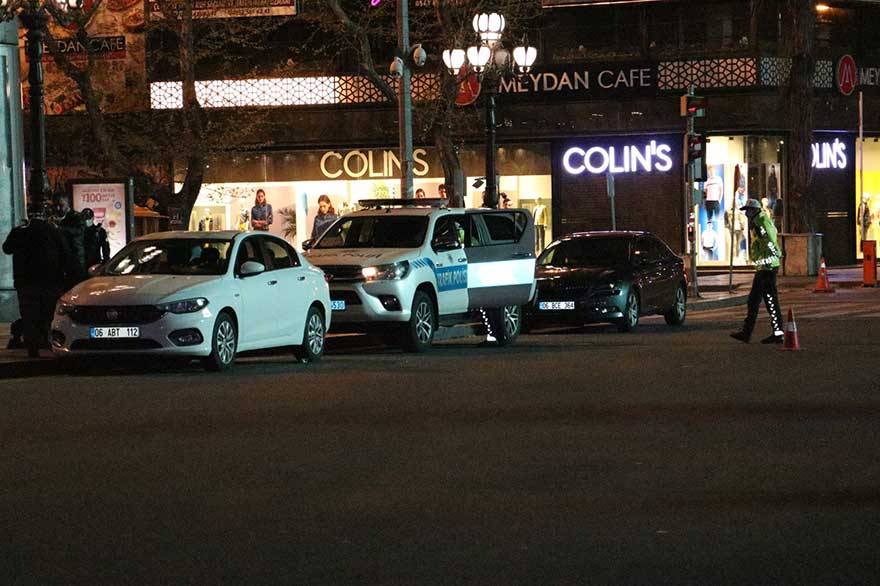 Ankara'da sokağa çıkma yasağının ilk gününden ilk görüntüler 13
