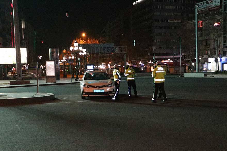 Ankara'da sokağa çıkma yasağının ilk gününden ilk görüntüler 7