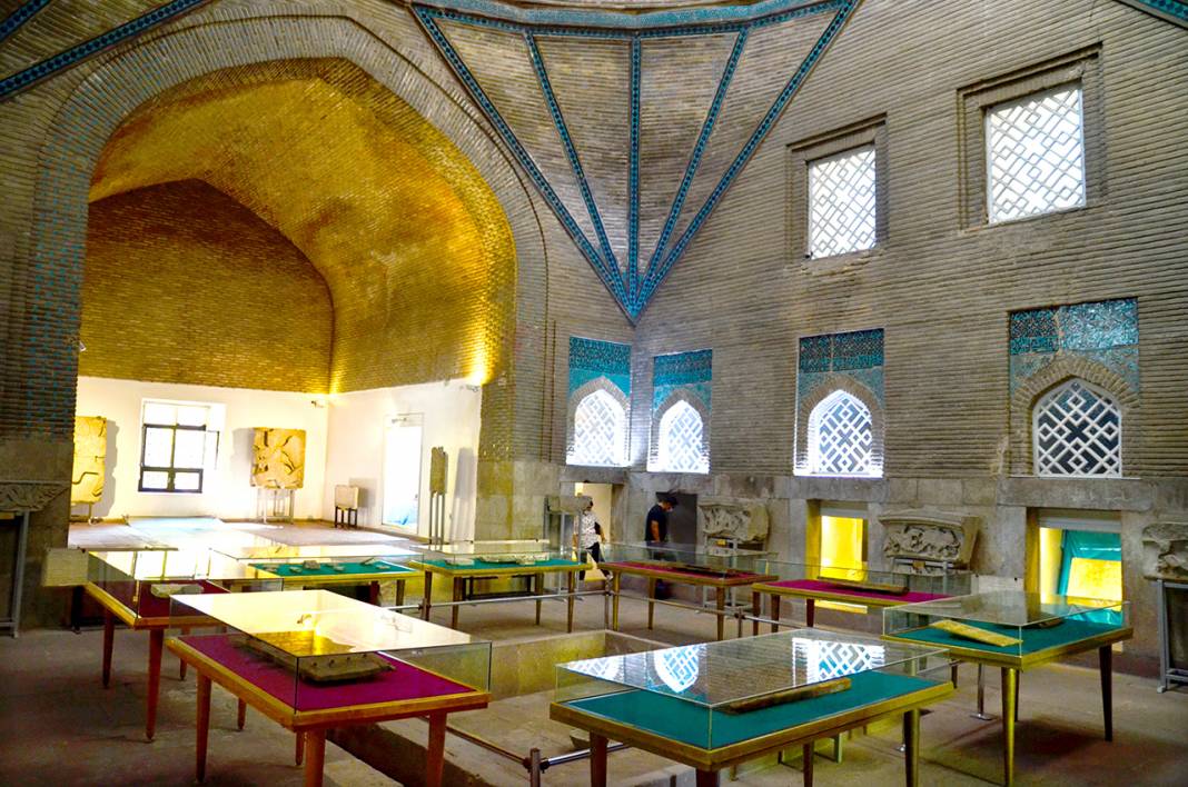 Konya'nın sanat şaheseri! İnce Minareli Medrese 13