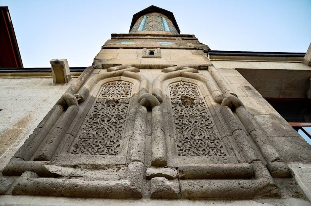 Konya'nın sanat şaheseri! İnce Minareli Medrese 2