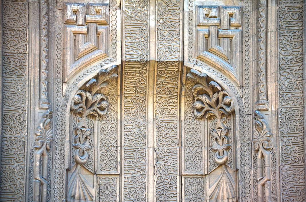 Konya'nın sanat şaheseri! İnce Minareli Medrese 20