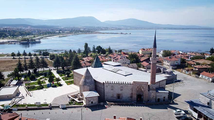 Konya'nın en büyük eserlerinden biri Beyşehir Eşrefoğlu Camii ilk günkü ihtişamını koruyor 8
