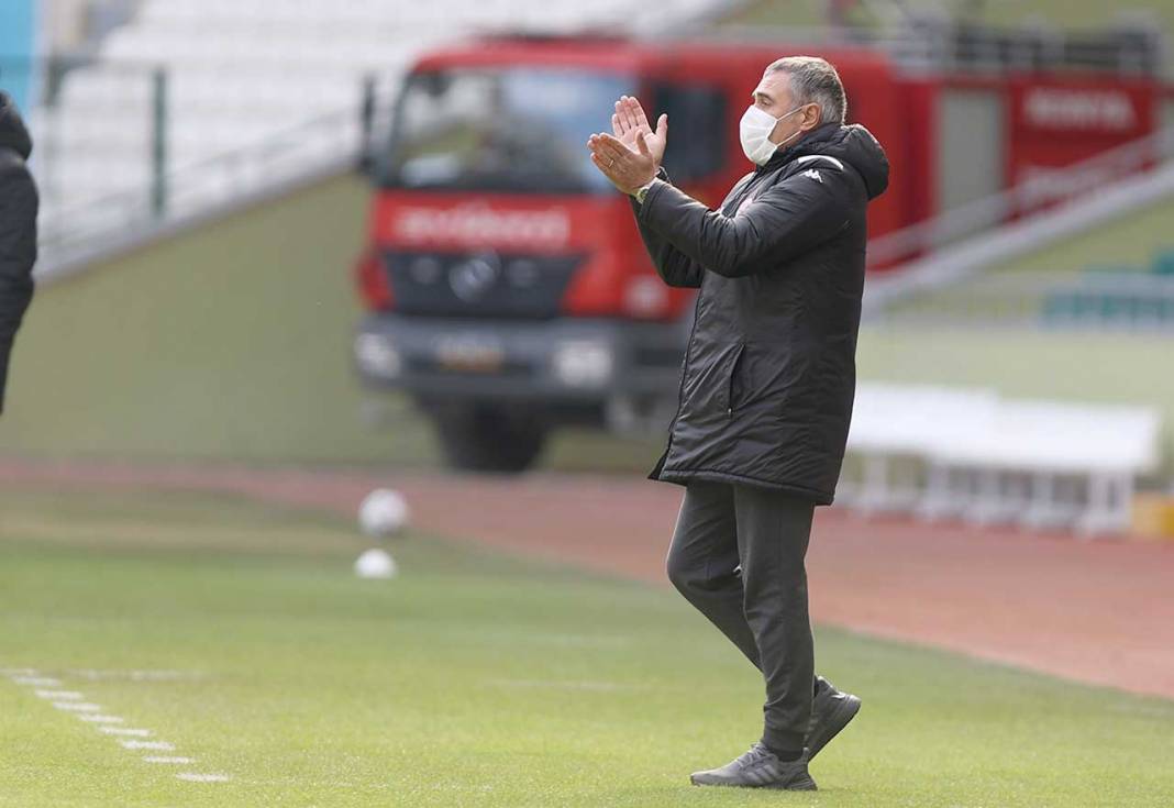 Konyaspor'u Antalyaspor karşısında ipten alan 2 olay 10