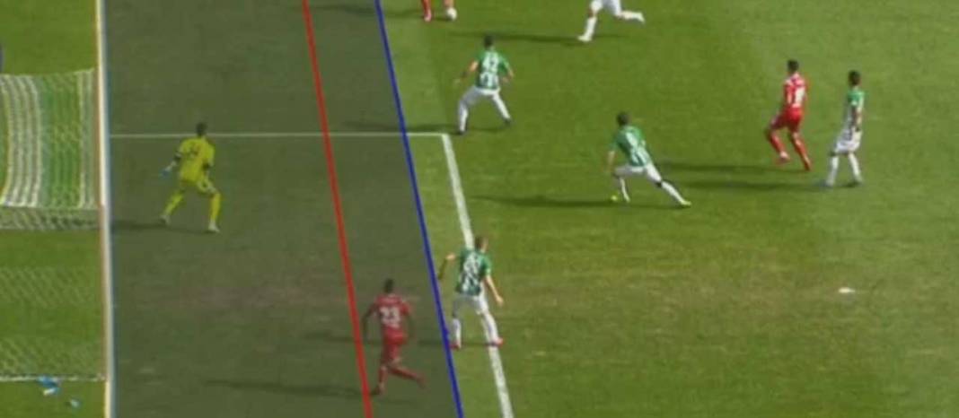 Konyaspor'u Antalyaspor karşısında ipten alan 2 olay 11