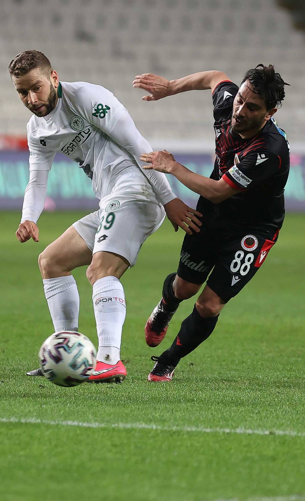 İsmail Kartal yine bir şey deniyor! Konyaspor-Gençlerbirliği maçından geriye kalanlar 2