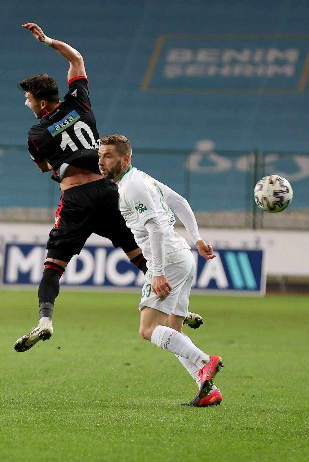 İsmail Kartal yine bir şey deniyor! Konyaspor-Gençlerbirliği maçından geriye kalanlar 4