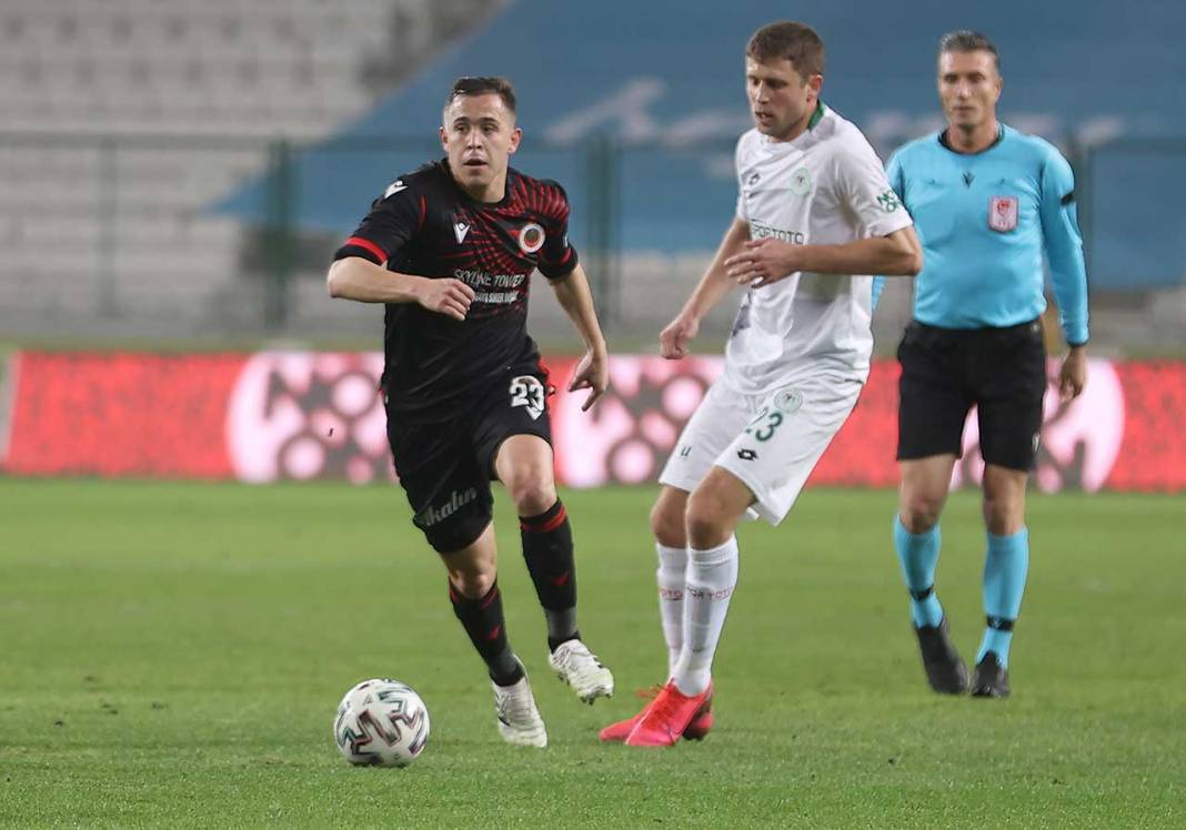 İsmail Kartal yine bir şey deniyor! Konyaspor-Gençlerbirliği maçından geriye kalanlar 7