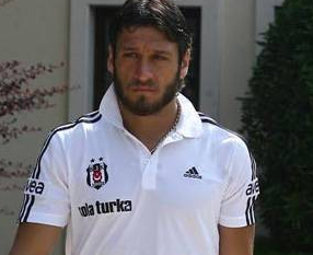 İşte ünlü futbolcuların eğitim karnesi 12