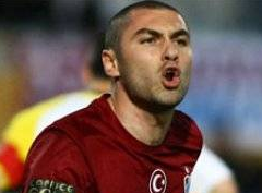 İşte ünlü futbolcuların eğitim karnesi 24