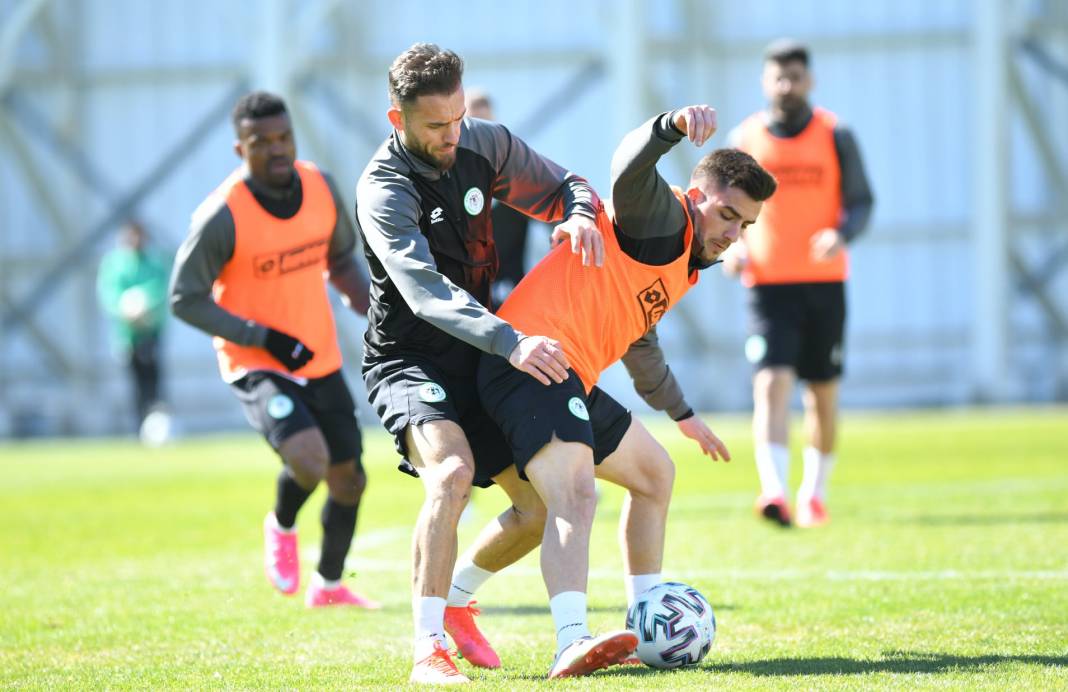 Konyaspor'da sakatlar dönüyor! Antrenmana çıktılar 10